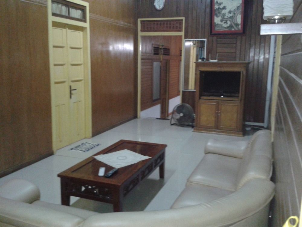 OYO 2052 Mutiara Residence Padang  Exterior foto
