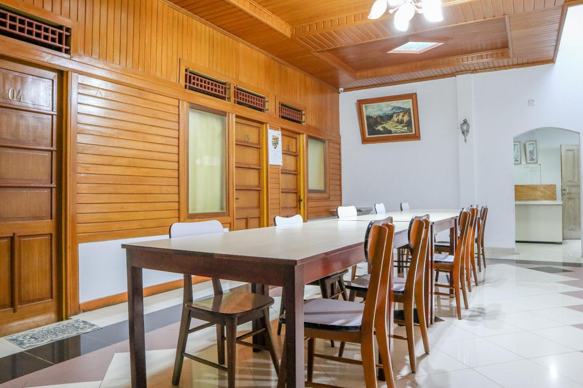 OYO 2052 Mutiara Residence Padang  Exterior foto